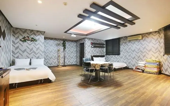 Daejeon Dunsan Luis Motel - Oda