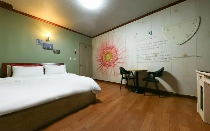 Daejeon Sintanjin Royal