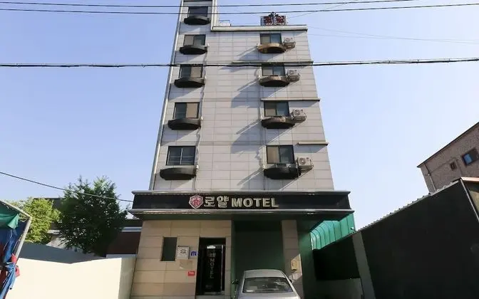 Daejeon Sintanjin Royal
