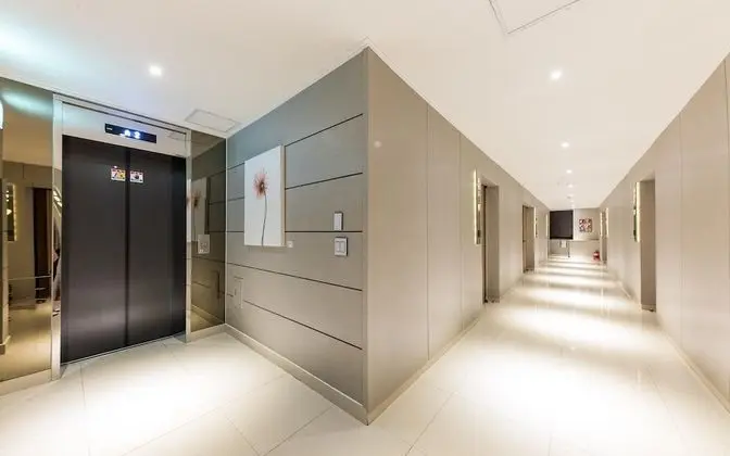 Daejeon Wolpyeong Hotel Continew - İç Mekan