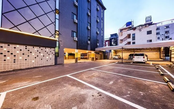Daejeon Yongjeon Hotel Box