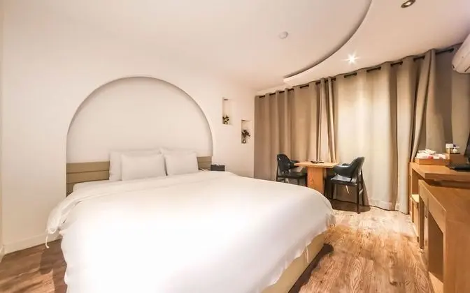 Daejeon Yuseong May Hotel