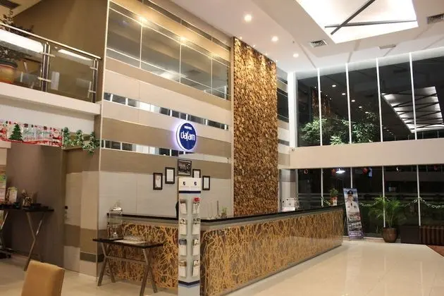 Hotel Dafam Pekanbaru - Lobi
