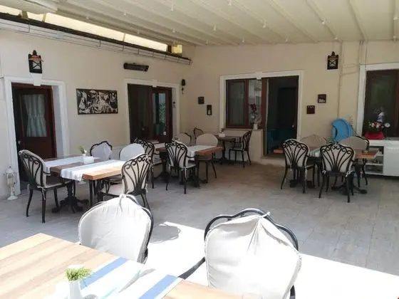 Daffne Otel