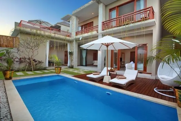 Daha Mansions Seminyak - Havuz