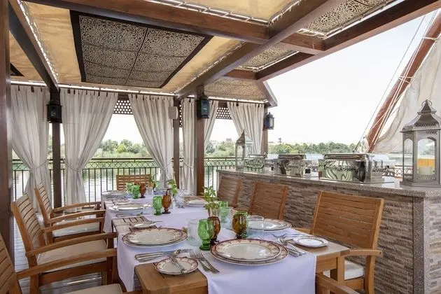 Dahabeya Molouky Nile Cruise- Every Monday from Luxor- Aswan for 05 nights - Yerinde Yemek