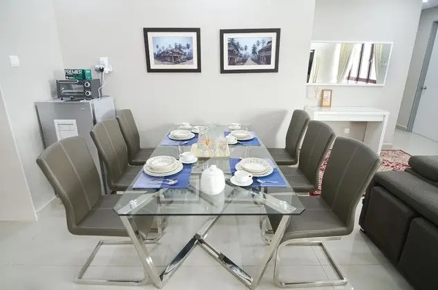 Dahlia Home at Rafflesia Condominium - Oda Düzeni