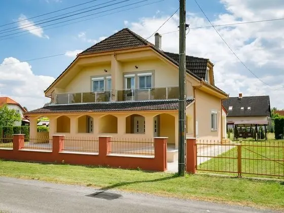 Daisy 2 Balatonm Riaf rd