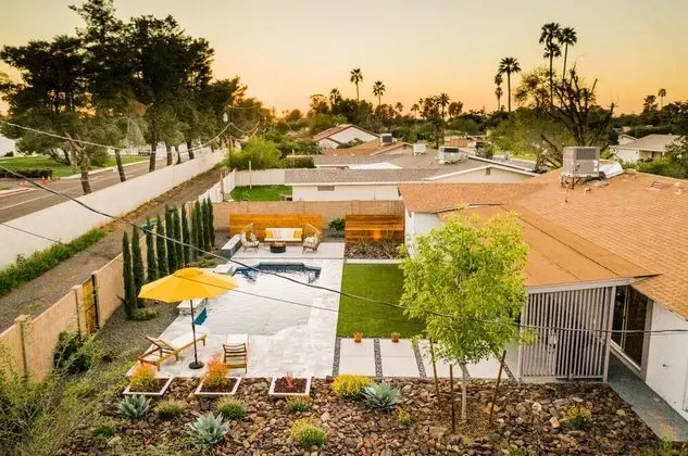 Daisy by Avantstay Modern Home w/ Spacious Backyard, Pool & Table Tennis