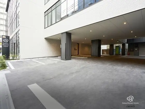 Daiwa Roynet Hotel Sendai-nishiguchi - Otopark