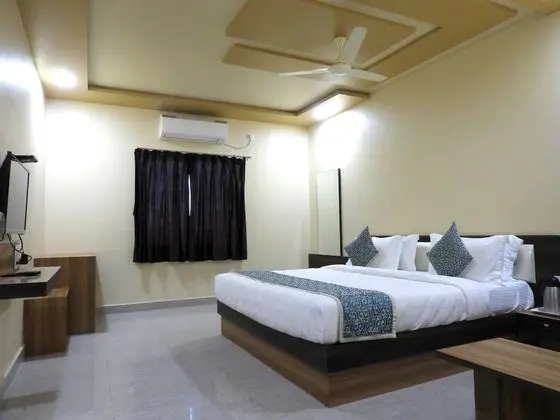 Hotel Daksh