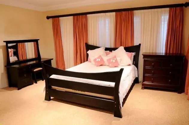 Dalens Self Catering Apartments - Oda