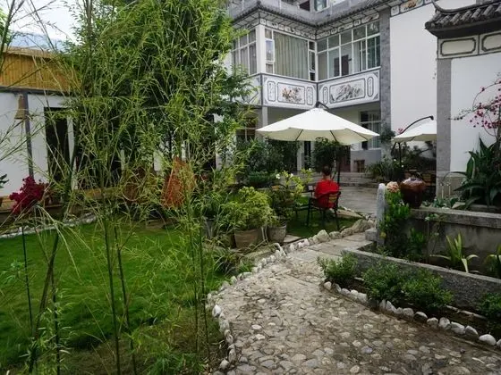 DALI FIVE ELEMENTS HOSTEL