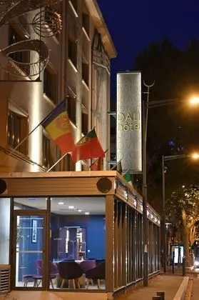 Dali Hôtel - Restaurant - Dış Mekan