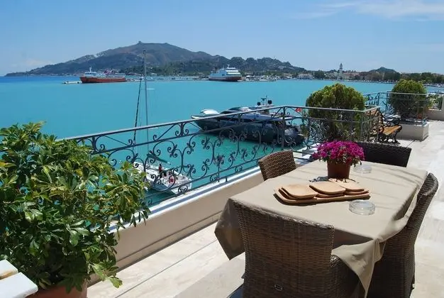 Dali Luxury Rooms