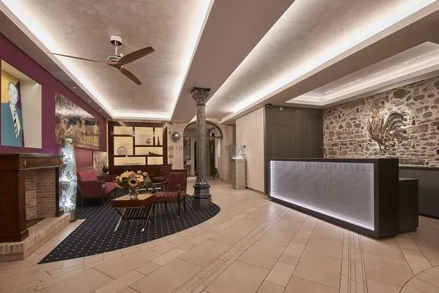 Hotel d'Allèves - Lobi