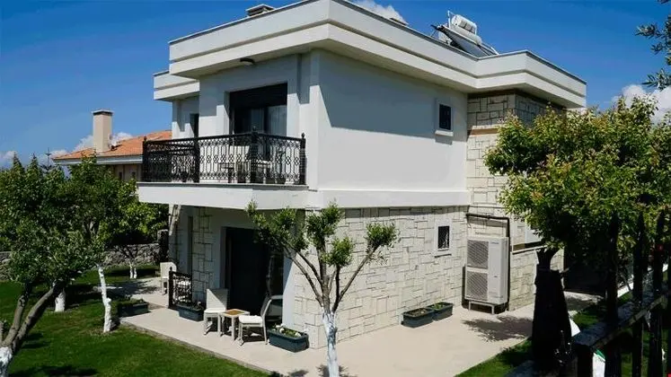 Dalyan Risus Suite