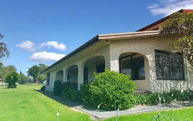Dam It Getaway- Homestead
