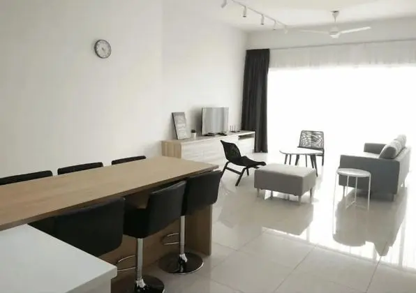Damansara Foresta Ctmp Home by SYNC