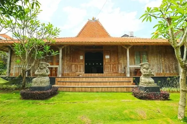 Damar Emas Guesthouse - Dış Mekan