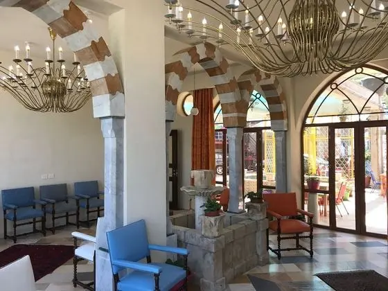 Damask Rose Lebanese Guest House - Lobi
