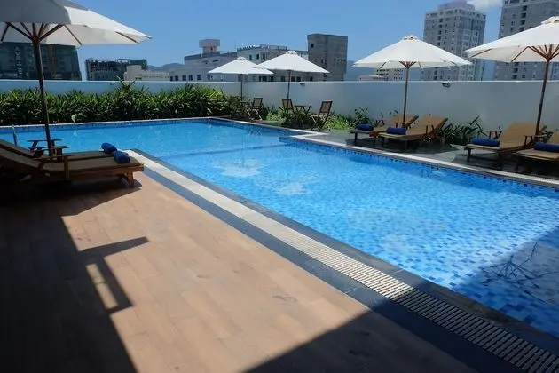 Danang Han River Hotel - Havuz