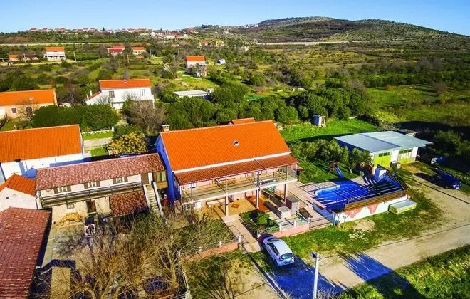 Villa Dandelion
