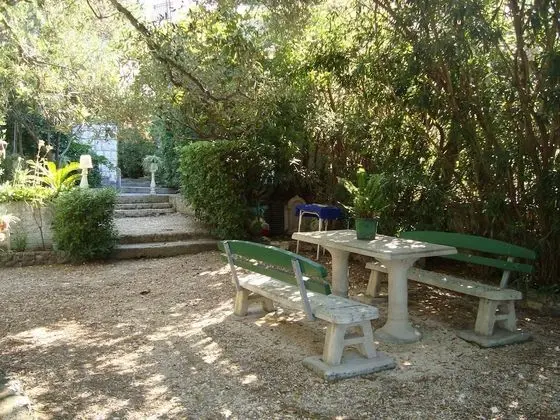 Dane - Free Parking - A2