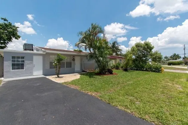 Dania Beach Beauty 3BR with Hot Tub - Dış Mekan