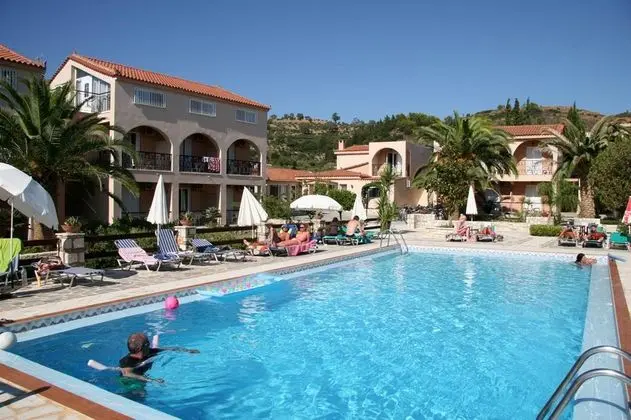 Daniel Hotel - Havuz
