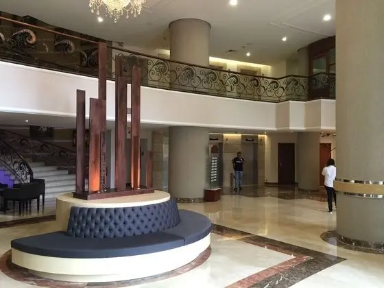 Hotel Dann Carlton Cali - Lobi