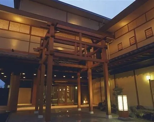 Dantoukan Kikunoya