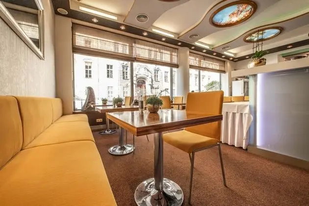Hotel Danubia Gate - Yerinde Yemek