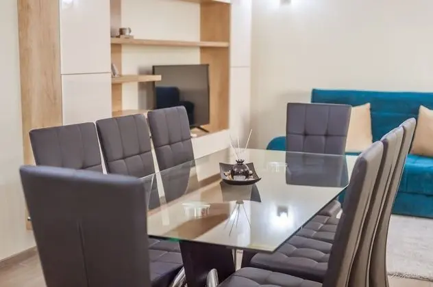 Dany Luxury Apartment - Yerinde Yemek