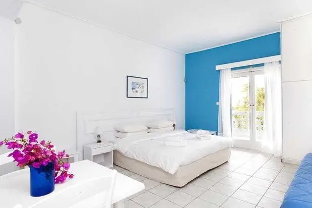 Daphne's Club Hotel Apartments - Havuz