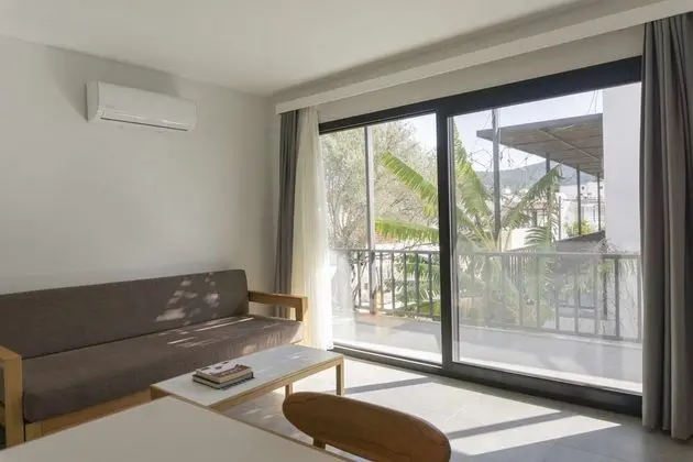 Daphnis Hotel - Dış Mekan