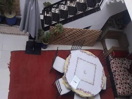 Dar Boutouil - Yerinde Yemek