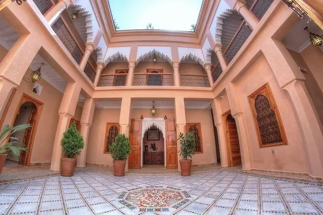 Dar Tasnime - Lobi