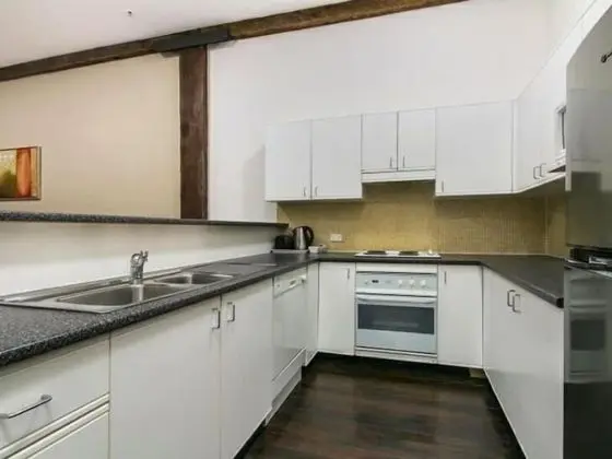 Darling Harbour Resort Style Apartment - Mutfak