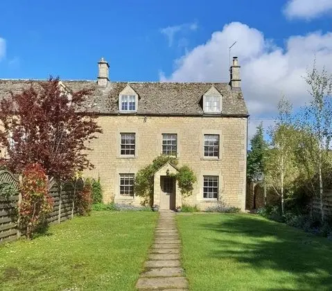 Darly Cottage