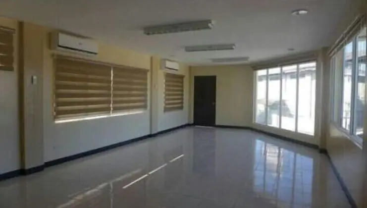 Darvy Suites - Lobi