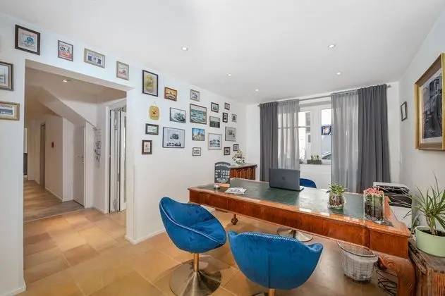 Hotel Das Q - Lobi
