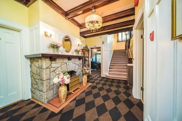 Dashwood Manor Seaside Bed & Breakfast - Lobi