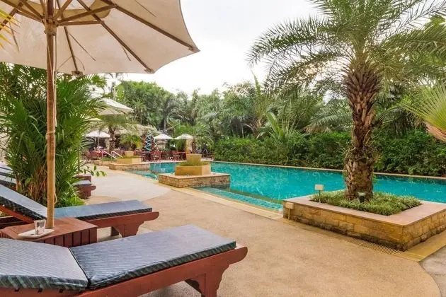 Dasiri Beach Apartment Wongamat - Havuz