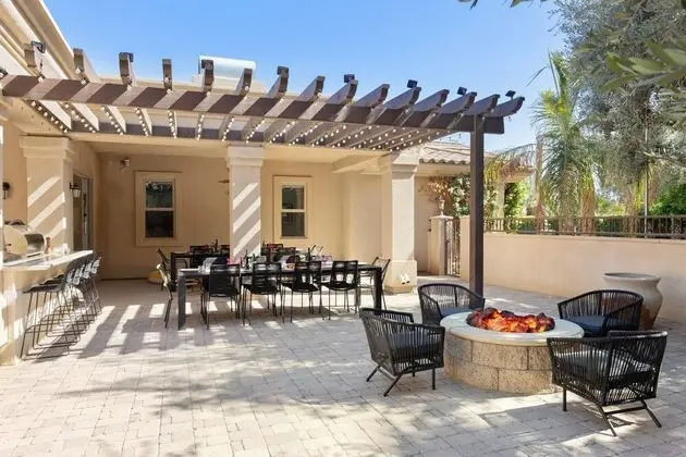 The Date Palm Estate by Avantstay Incredible Luxury Estate w/ Pool & Hot Tub! - İç Mekan