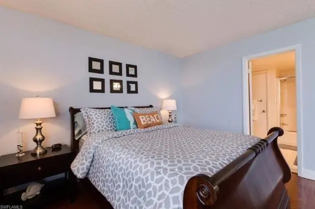 David s Estero Beach Tennis Condo - Oda