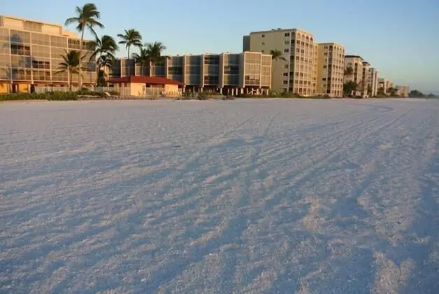 David's Dolphin Way Condo - Plaj
