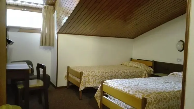 Hotel Davost - Oda