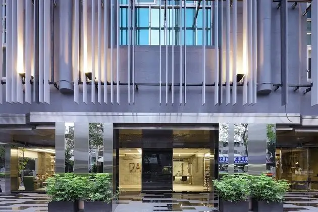 Hotel Day Plus Taichung - Dış Mekan