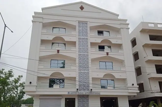 Hotel Dayal International